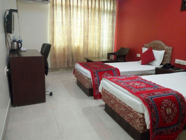 Imagen de la habitación del Hotel Bodhgaya Gautam. Foto 19