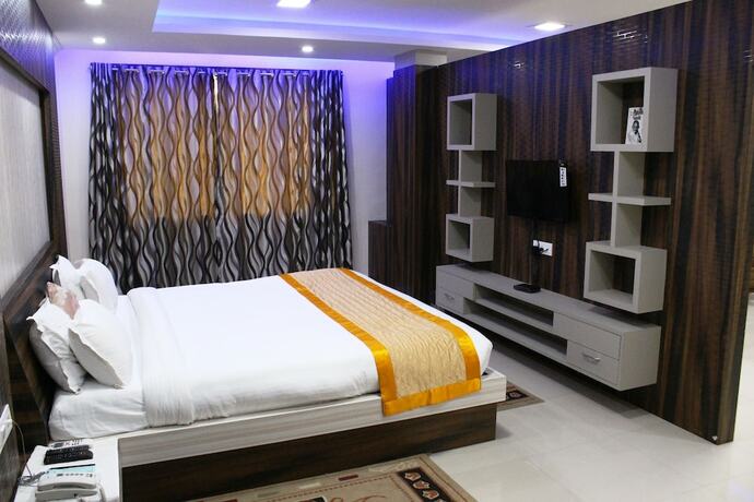 Imagen de la habitación del Hotel Bodhgaya Regency. Foto 20