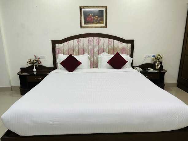 Imagen de la habitación del Hotel Bodhgaya Regency. Foto 22