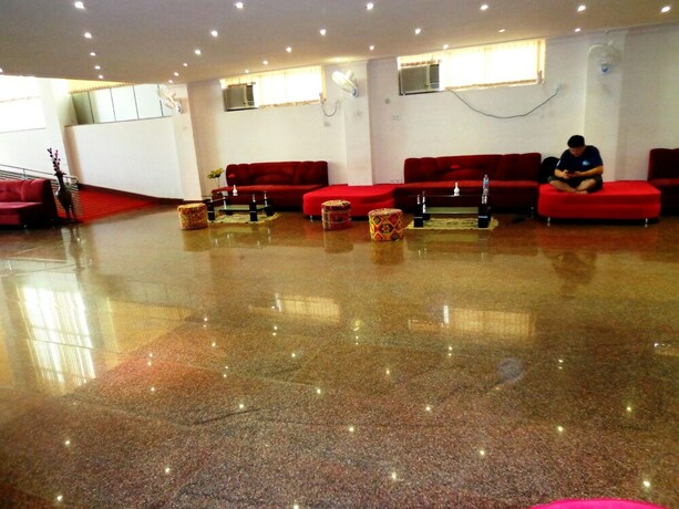 Imagen de los interiores del Hotel Bodhgaya Regency. Foto 26