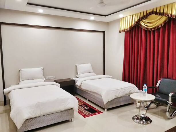 Imagen general del Hotel Bodhgaya Seven Inn N Restaurant. Foto 2