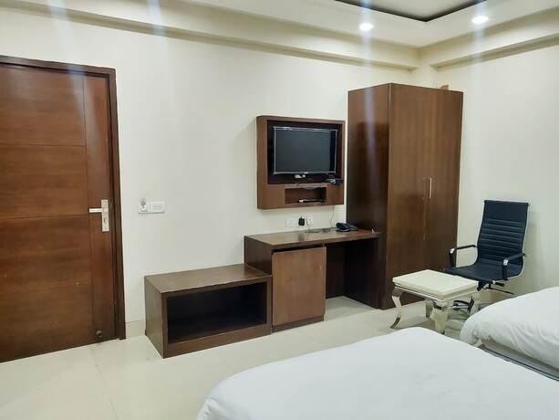 Imagen general del Hotel Bodhgaya Seven Inn N Restaurant. Foto 12