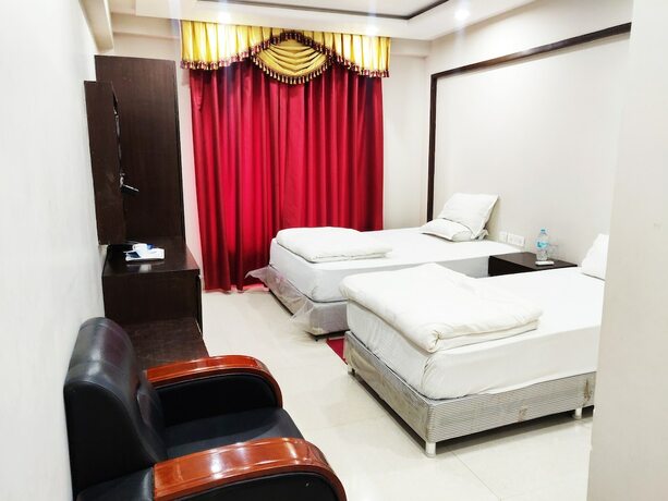 Imagen de la habitación del Hotel Bodhgaya Seven Inn N Restaurant. Foto 25
