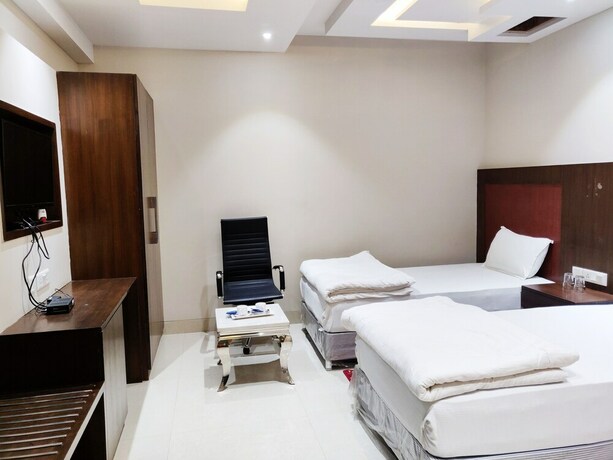 Imagen de la habitación del Hotel Bodhgaya Seven Inn N Restaurant. Foto 30