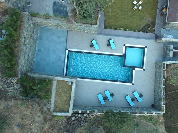 Imagen de la piscina del Hotel Bodhi A Boutique. Foto 17