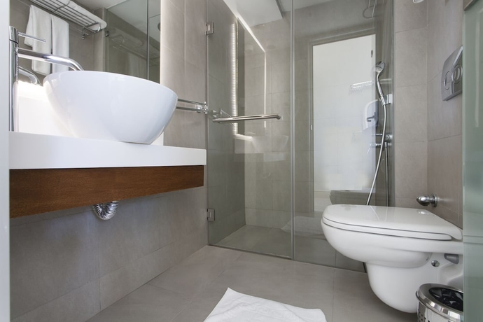 Imagen de la habitación del Hotel Bodrum Gulet. Foto 18