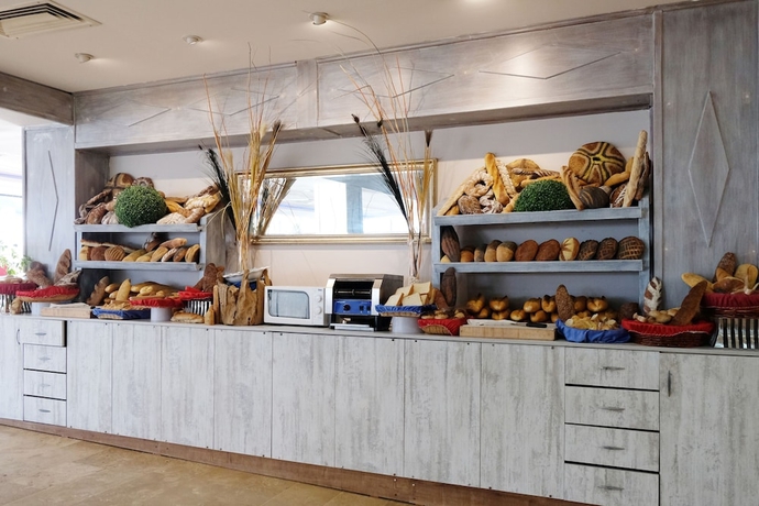 Imagen del bar/restaurante del Hotel Bodrum Holiday Resortandspa. Foto 5