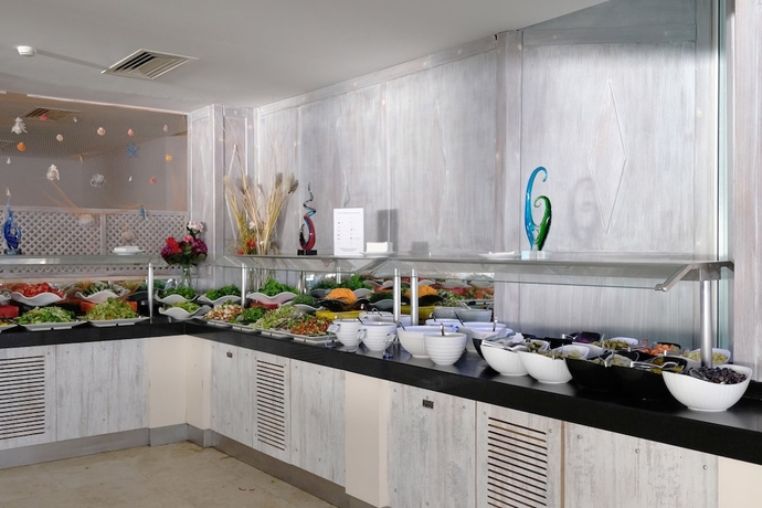 Imagen del bar/restaurante del Hotel Bodrum Holiday Resortandspa. Foto 7