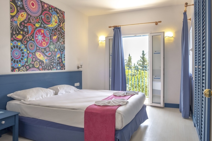 Imagen de la habitación del Hotel Bodrum Holiday Resortandspa. Foto 13