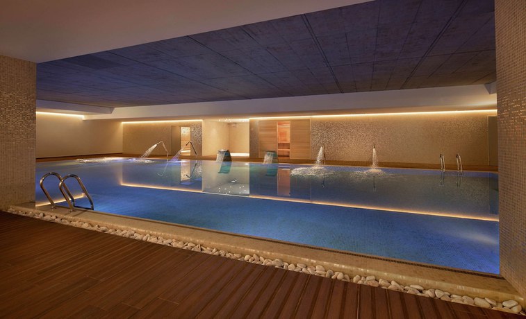 Imagen de la piscina del Hotel Boeira Garden Porto Gaia, Curio Collection By Hilton. Foto 19