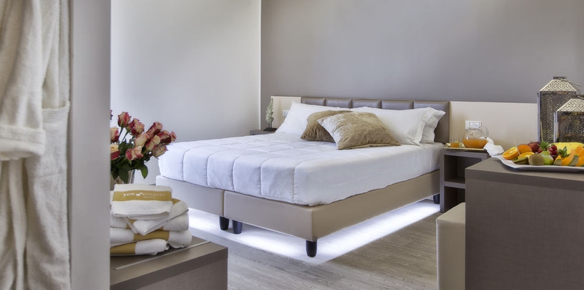 Imagen de la habitación del Hotel Boemia. Foto 7