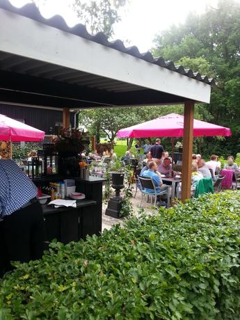 Imagen del bar/restaurante del Hotel Boerderij Restaurant De Gloepe. Foto 4