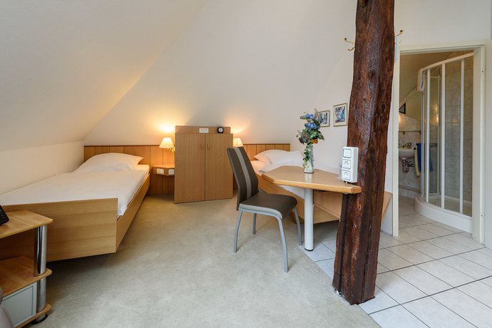 Imagen de la habitación del Hotel Boeving. Foto 4