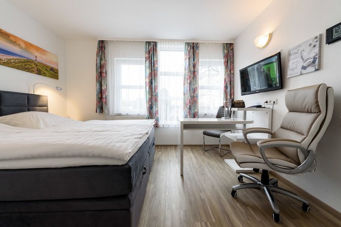 Imagen de la habitación del Hotel Boeving. Foto 5