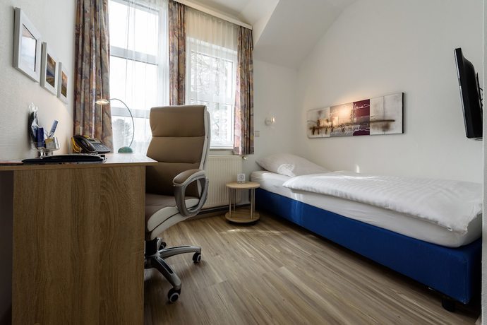 Imagen de la habitación del Hotel Boeving. Foto 13