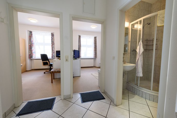 Imagen de la habitación del Hotel Boeving. Foto 16