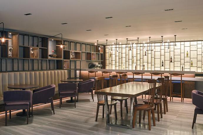 Imagen del bar/restaurante del Hotel Bof Hotels Business. Foto 8