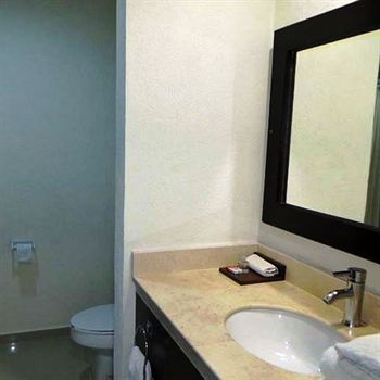 Imagen de la habitación del Hotel Bogavante Barra De Navidad. Foto 4