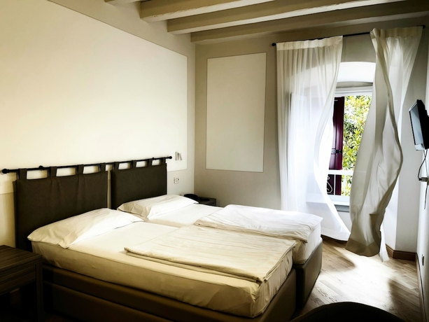 Imagen de la habitación del Hotel Bogliaco. Foto 14