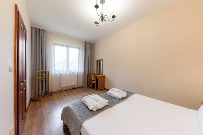 Imagen de la habitación del Hotel Bogolvar Retreat Resort. Foto 9