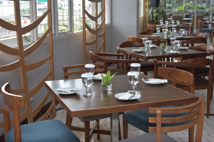 Imagen del bar/restaurante del Hotel Bogor Valley. Foto 2