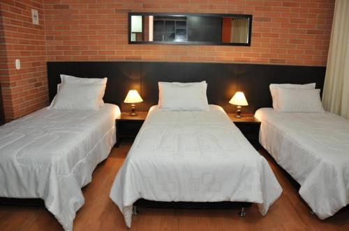 Imagen de la habitación del Hotel Bogota Astral. Foto 3