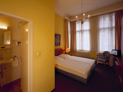 Imagen de la habitación del Hotel Bogota, Charlottenburg. Foto 9
