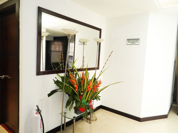 Imagen de los interiores del Hotel Bogota City. Foto 7