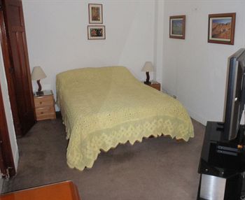 Imagen de la habitación del Hotel Bogot&aacute; Casa Marly. Foto 3