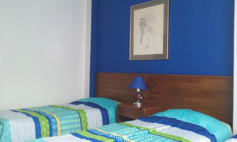 Imagen de la habitación del Hotel Bogot&aacute; Central. Foto 2
