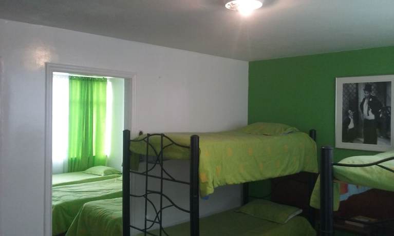 Imagen de la habitación del Hotel Bogot&aacute; Central. Foto 11