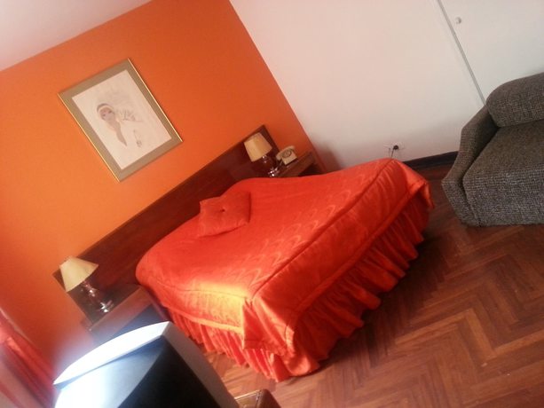 Imagen de la habitación del Hotel Bogot&aacute; Central. Foto 16