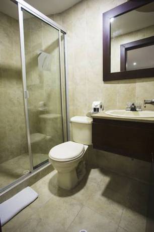 Imagen de la habitación del Hotel Bogot&aacute; Real Corferias. Foto 4