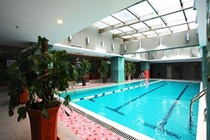 Imagen de la piscina del Hotel Bohai Pearl. Foto 23