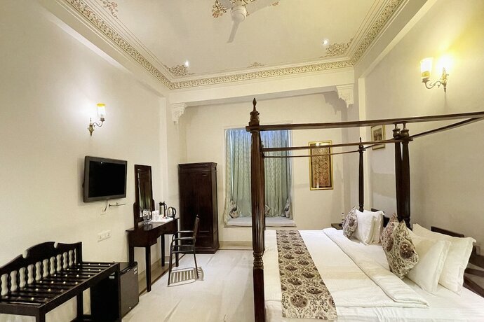 Imagen de la habitación del Hotel Boheda Palace. Foto 28
