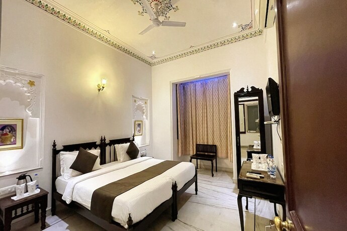 Imagen de la habitación del Hotel Boheda Palace. Foto 33