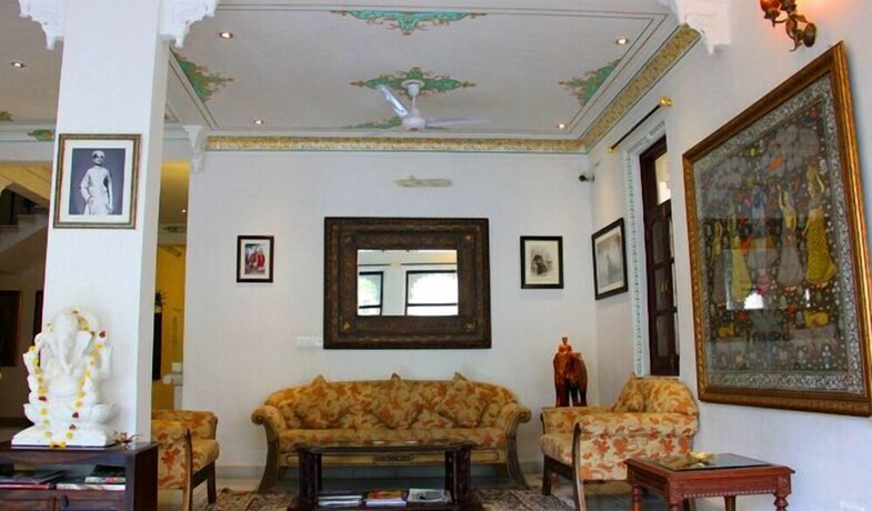 Imagen de los interiores del Hotel Boheda Palace. Foto 38