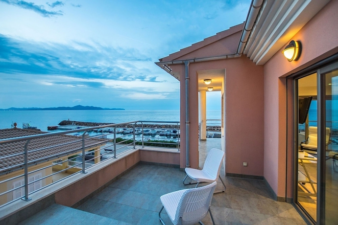 Imagen de la habitación del Hotel Bohemi in Son Serra de Marina. Foto 6