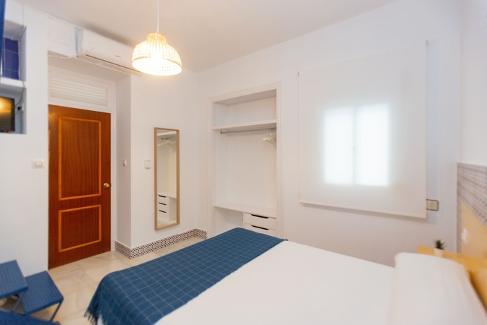 Imagen de la habitación del Hotel Bohemia Sanlucar. Foto 13