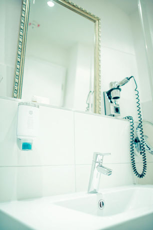 Imagen de la habitación del Hotel Bohemian. Foto 8