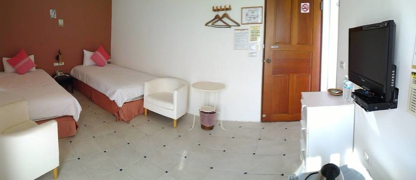 Imagen de la habitación del Hotel Bohemian Holiday Inn. Foto 7