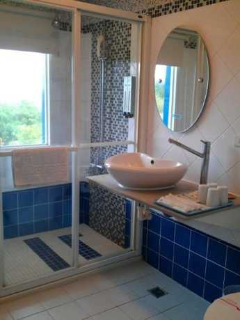 Imagen de la habitación del Hotel Bohemian Holiday Inn. Foto 8