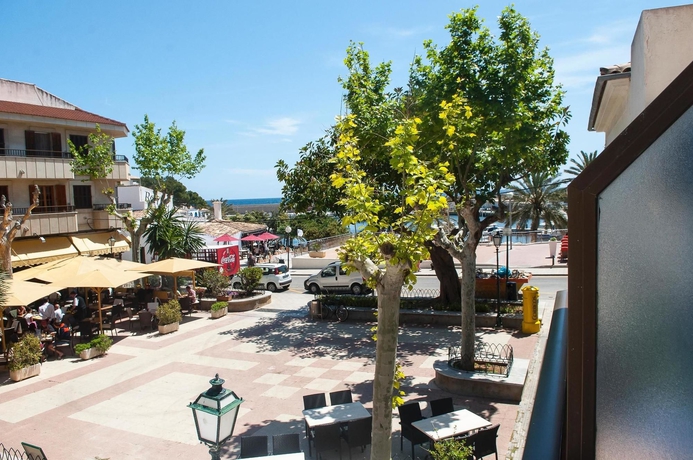 Imagen de la piscina del Hotel Boho Concept. Foto 14