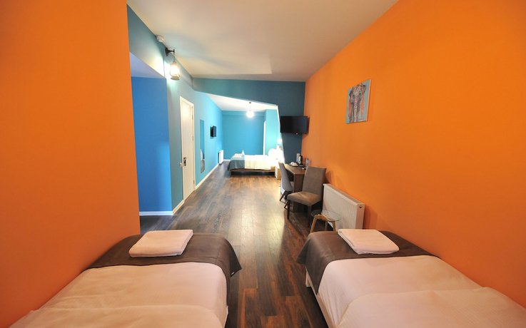 Imagen de la habitación del Hotel Boho Tiflis. Foto 13