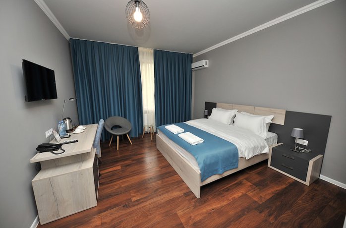 Imagen de la habitación del Hotel Boho Tiflis. Foto 16