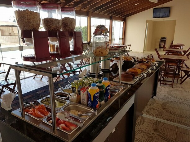 Imagen del bar/restaurante del Hotel Boituva Inn. Foto 15