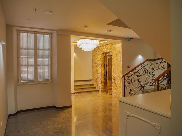 Imagen de los interiores del Hotel Boka. Foto 17