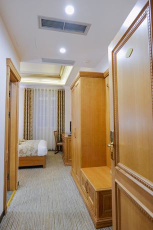 Imagen de la habitación del Hotel Boka, Tirana. Foto 8