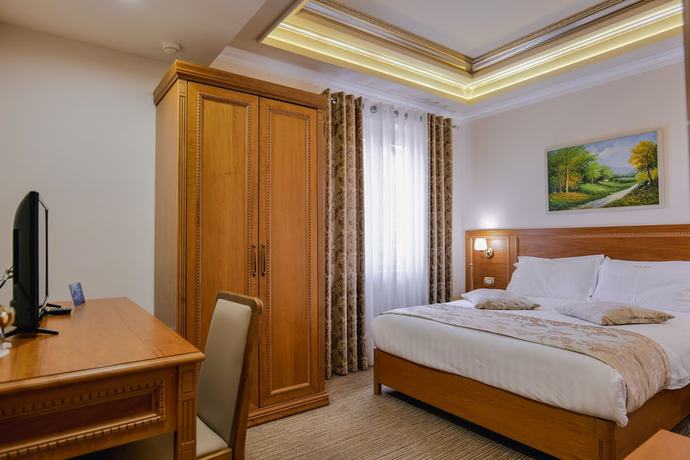 Imagen de la habitación del Hotel Boka, Tirana. Foto 10