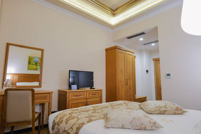 Imagen de la habitación del Hotel Boka, Tirana. Foto 16